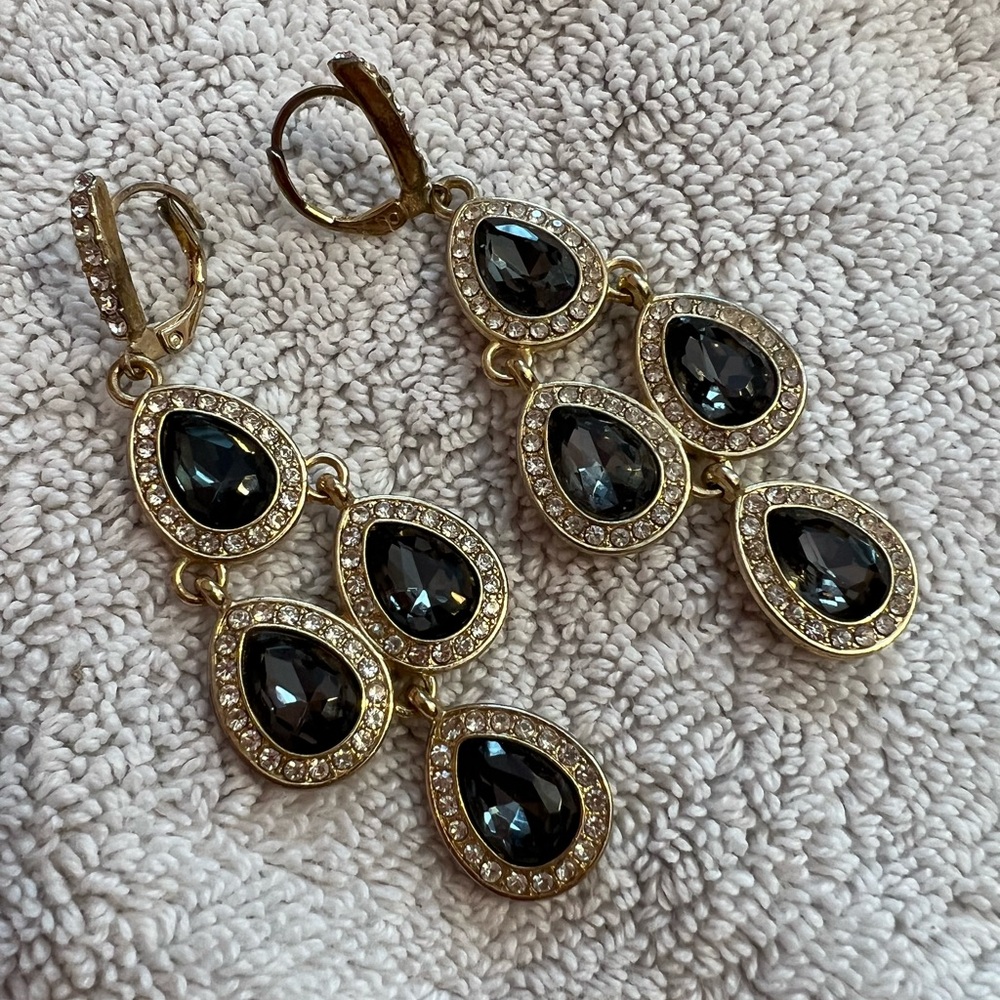 Elegant Gold and Black Teardrop Earrings